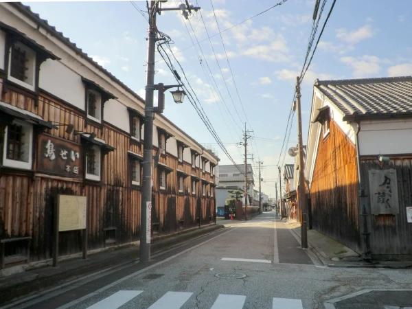 鳥せい本店と月の蔵人